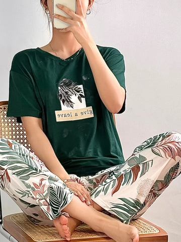0001 Green Leaf Printed Half Sleeves T-shirt With Leaf Printed Pajama Suit