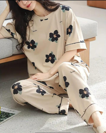 0000 Brown Black Flower Printed Half Sleeves T-shirt With Flower Printed Pajama Suit