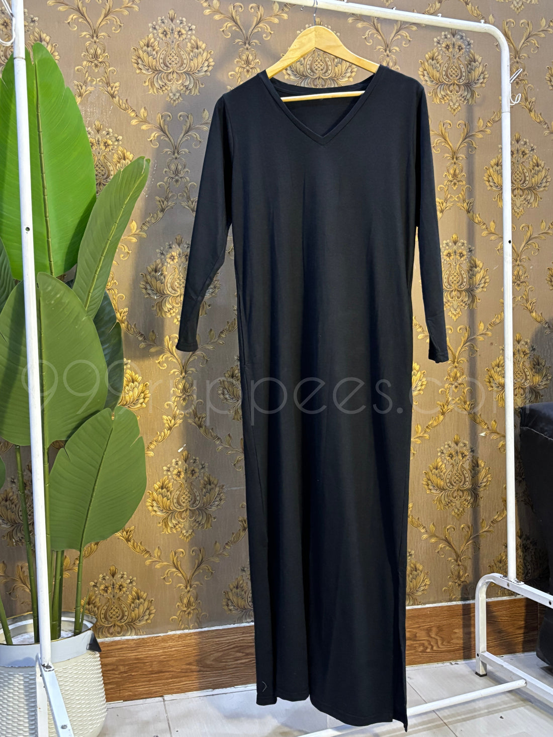 0000               Black V-Neck Fluid Long Tees for Woman (Two sides Pockets)