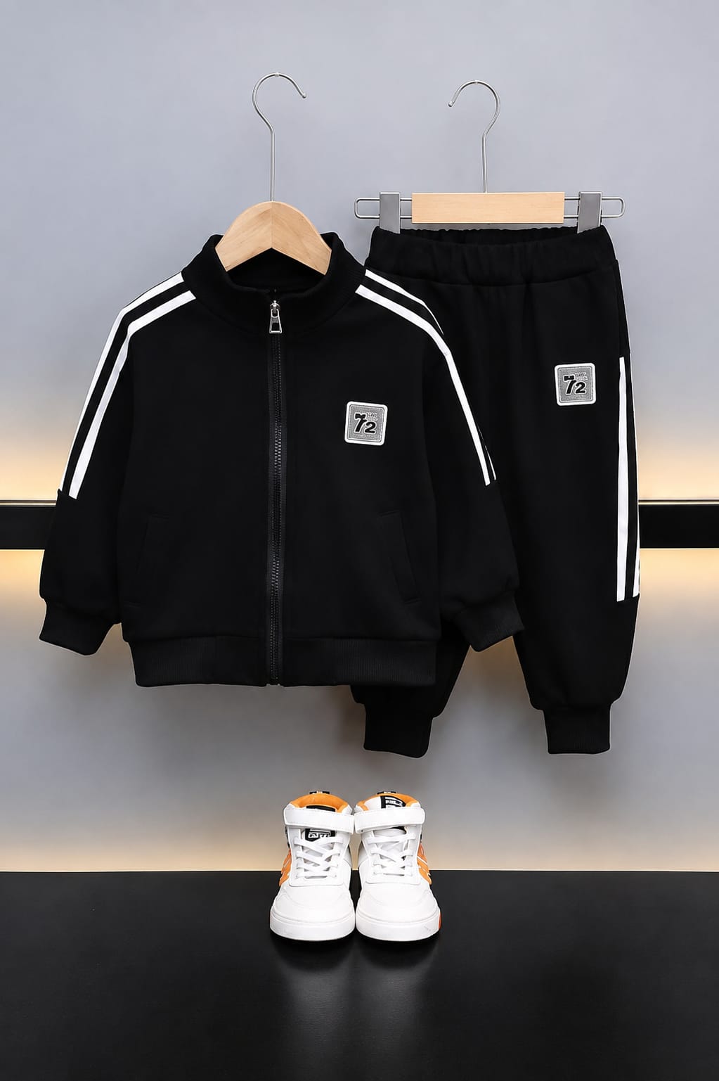 0000         Black White Strip 72 Printed Zipper Kids Tracksuit