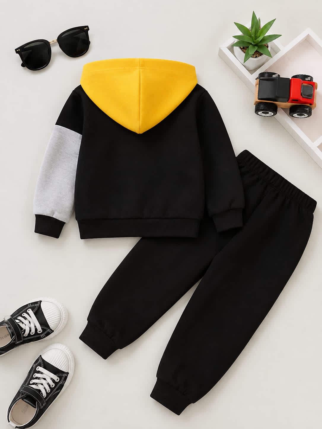 0000         Black Happy Printed Yellow Grey Block Zipper Kids Tracksuit