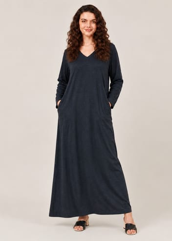 0000               Black V-Neck Fluid Long Tees for Woman (Two sides Pockets)