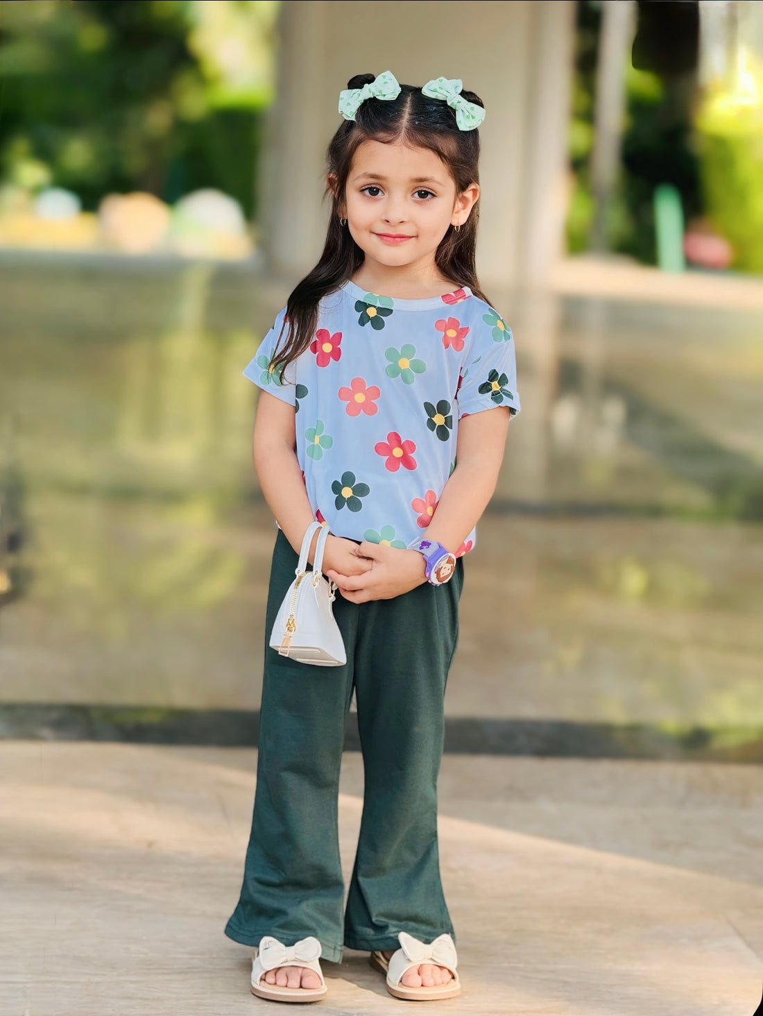0000           Offwhite Green Flower Printed Half Sleeves T-shirt with Bottle Green Plain Pajama Kids Suits