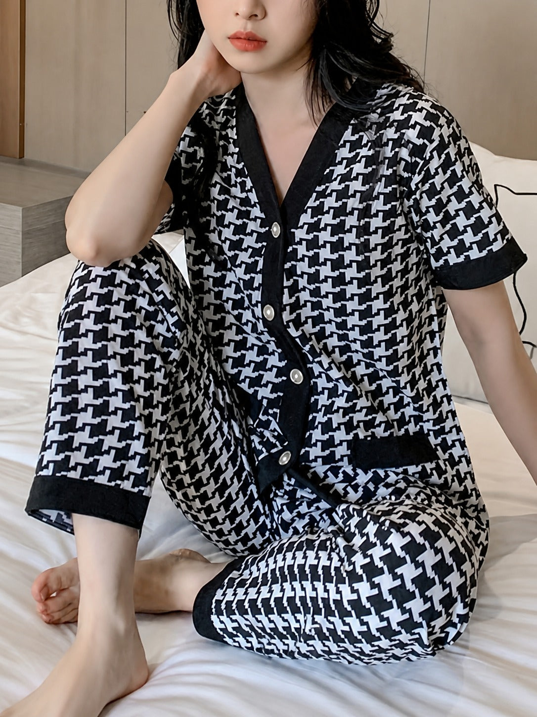 0000           Black and White Small Check Printed Front Button Style For Her