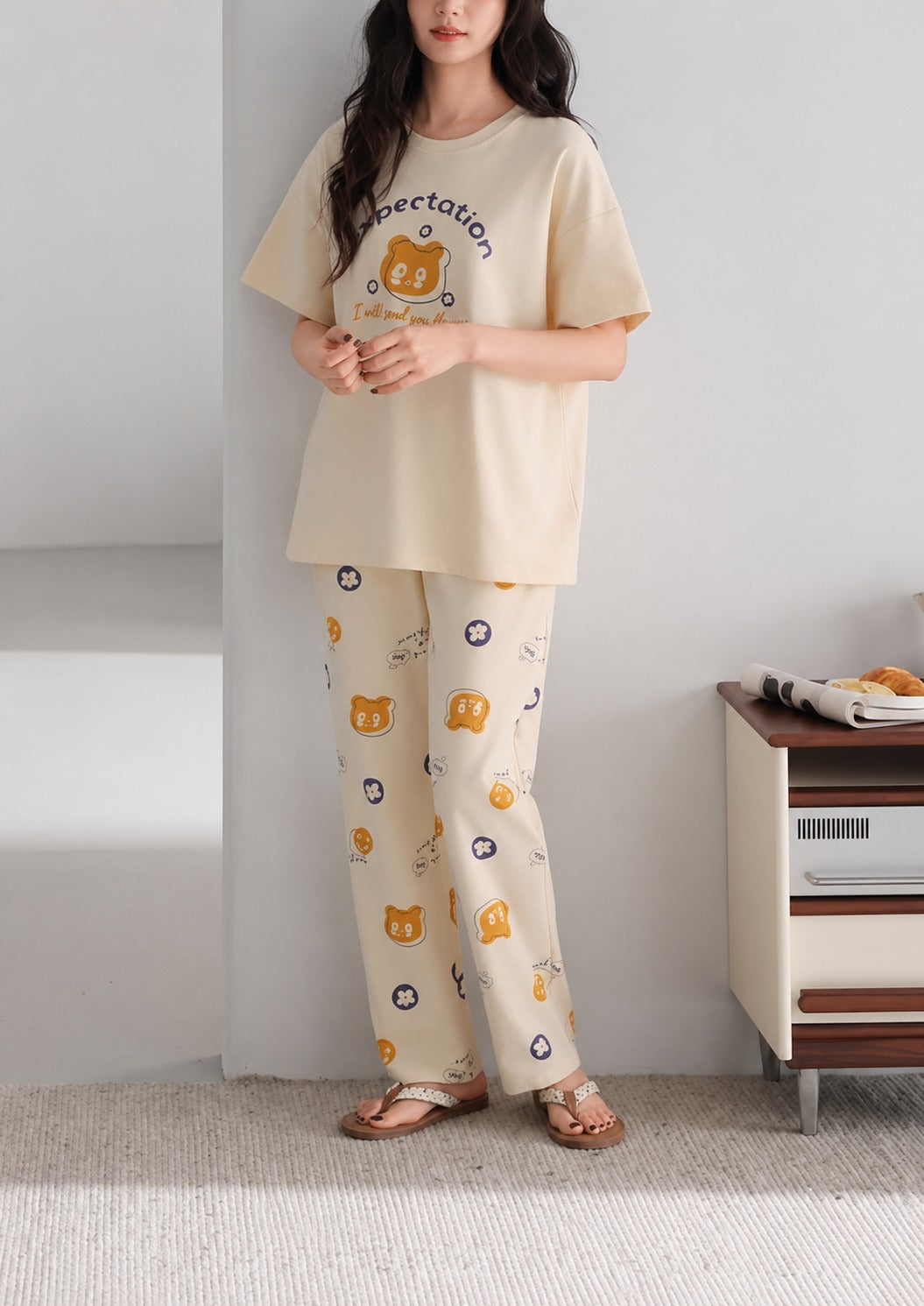 0000           Offwhite Expectation Printed Half Sleeves T-shirt With Printed Pajama Suit