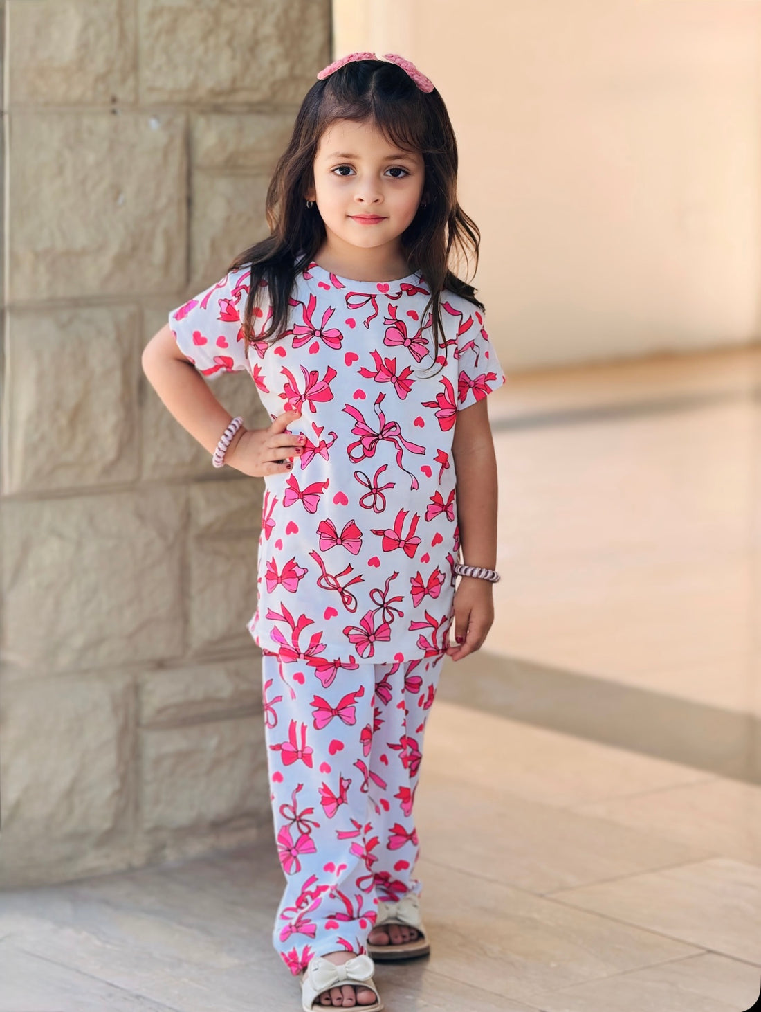 0000          Offwhite all Over Bow Printed Half Sleeves T-shirt with Bow Digital Printed Pajama Kids Suits