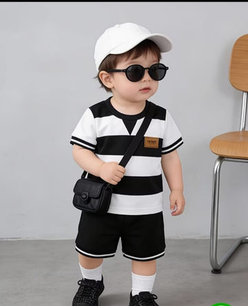 0000            Back White lining Half Sleeves T-shirt with Black white Strips Shorts Kids Suits