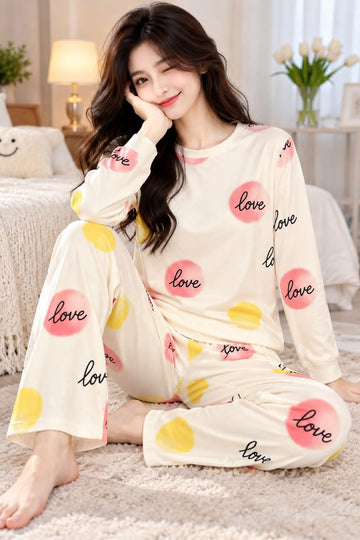 0000                    Offwhite Love Printed Full Sleeves T-shirt With Printed Pajama Suit