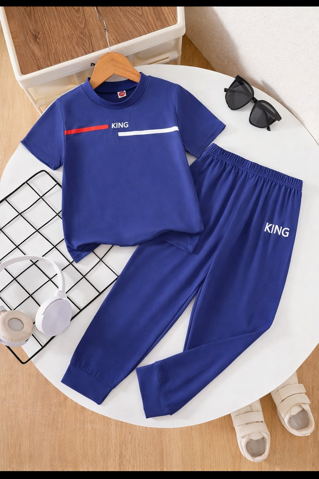 0000    Royal Blue King Printed Half Sleeves T-shirt with Printed Pajama Kids Suits