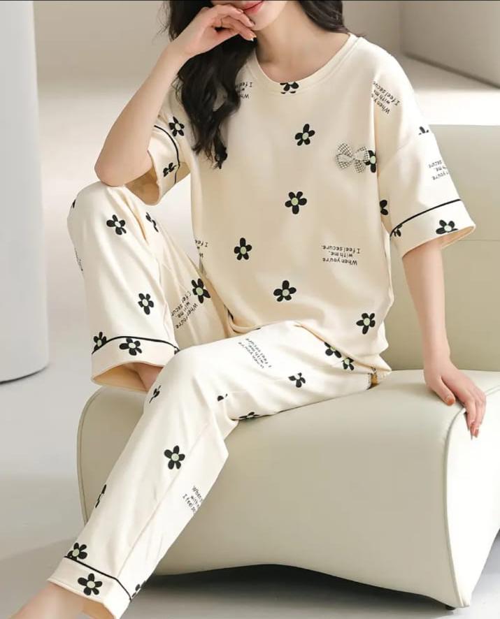 0000  Offwhite Black Flower Printed Half Sleeves T-shirt With Flower Printed Pajama Suit